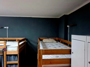 Хостел Гости