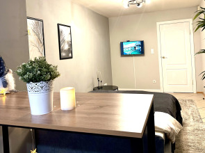 Апартаменты Трехкомнатная на Казанском Шоссе Историческая Часть Города ТЦ Фантастика