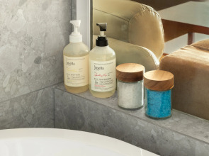 Меблированные комнаты Sea View by VVO Apartments