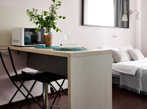 Квартира Студия Бирюза в 3 минутах пешком от метро Лесная