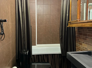 Апартаменты Amber One Apartments