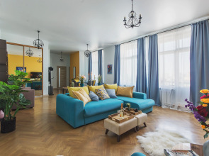 Квартира GM Apartments в легендарном Доме на Набережной