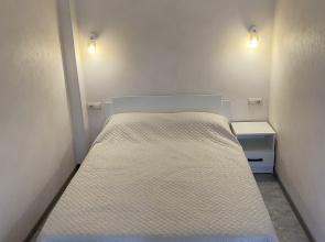 Uyutnaya Studiya V Tsentre Flat