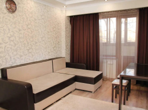 Vaz Vozle Aeroporta Flat