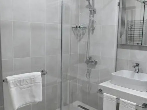 Отель Krokus Plaza