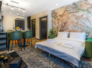 Отель BayMari Suites City Life