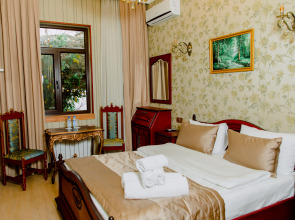 Royal Antique Boutique Hotel