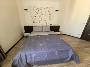 Bolshaya Uyutnaya Kvartira V Tsentre Permi Flat