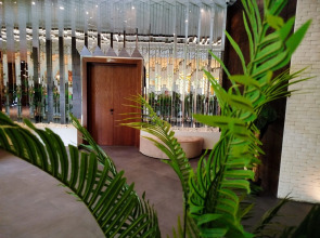 Отель Green Tower