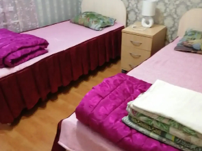 Квартира Двухкомнатная квартира в районе рынка