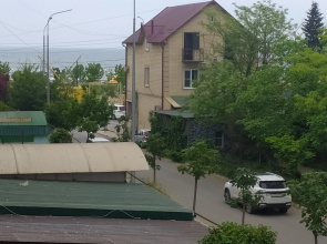 Квартира у набережной и пляжа Бриз