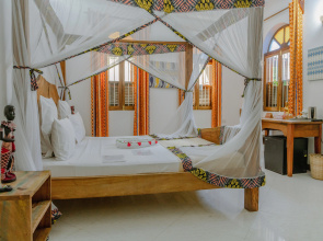 Shoki Shoki House Stone Town Hotel
