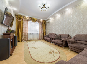 S Basseynom I Hammamom Private House