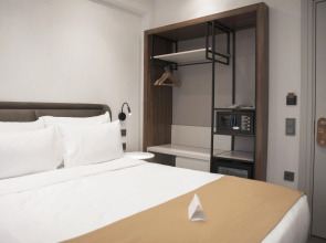 Smart and Simple Hotel Karakoy