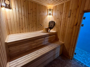 Отель DENDI PLAZA