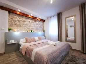 Modern studios in the city center Guest house