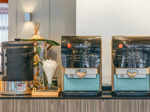 Отель Heeton Concept Pattaya by Compass Hospitality