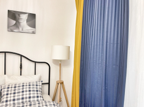 Квартира Loft Studio on Komendantskiy