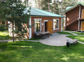 Gostevoj Dom  Karachevyih Guest House