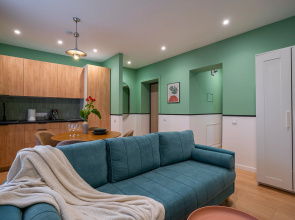 Dostoevsky 16 Guest House