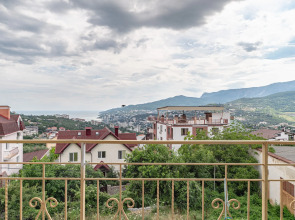 Гостевой дом Над Ялтой