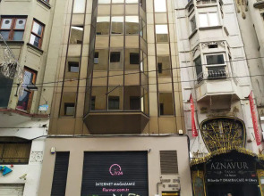 Отель Golden Street