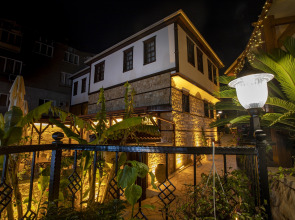 Отель WOO Town Suites