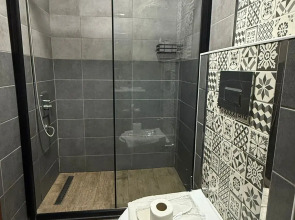 Отель Han Suite