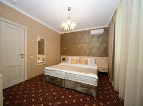 Apelsin Hotel on Vystavochnaya