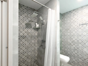 Апартаменты-студия 30 кв.м. с кроватью и балконом, с 3 по 6 этаж