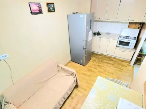 Na Zaparina 137A Apartments