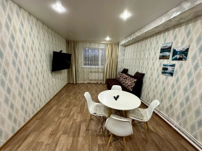 Dvukhkomnatnye apartamenty s parkovkoy vo dvore 3 Apartments