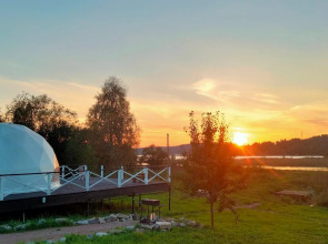 Частный дом на берегу Ладожского озера