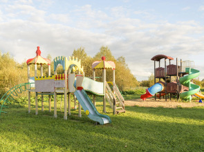 Частный дом с панорамным видом на склонах Яхромы