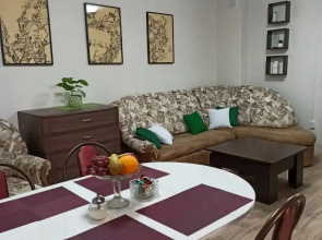 Апартаменты Четырехкомнатная квартира на Димитрова 4