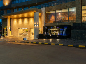Bamus Sarovar Portico Hotel