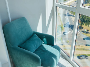 Апартаменты Luma White #2 в центре города с красивым видом на балконе