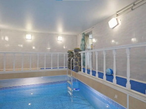 Prostorny Na 10 Gostey S Baney I Basseynom Private House