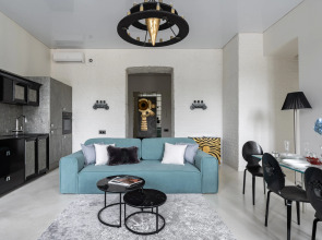 Квартира четырехкомнатная на Почтамтском