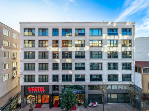 Отель Roys Hotel & Suites