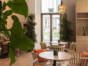 Отель IntercityHotel Dubai Jaddaf Waterfront