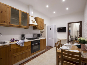 Апартаменты Город Рек у площади Бехтерева