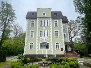 Отель Лес Георга