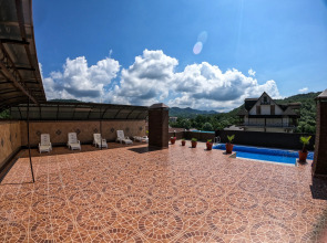 FamilyClub Созвездие - бассейн под облаками