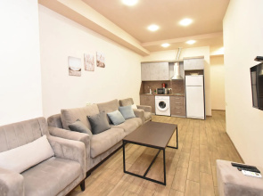 Apartamenty Amirana 4/4 kv 45/1