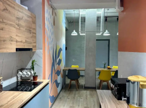 Хостел izzzi hostel Bishkek