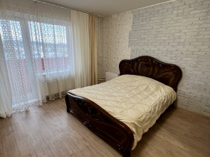 Na Ulitse Metallurgov Flat