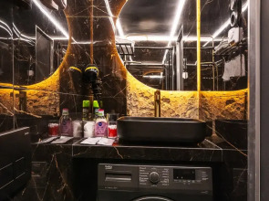 Апартаменты StudioV Batman