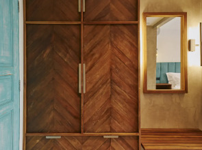 Отель Beach Hotel Dhigurah