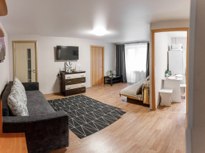 Апартаменты Двухкомнатные в центре города на Красноармейская 124